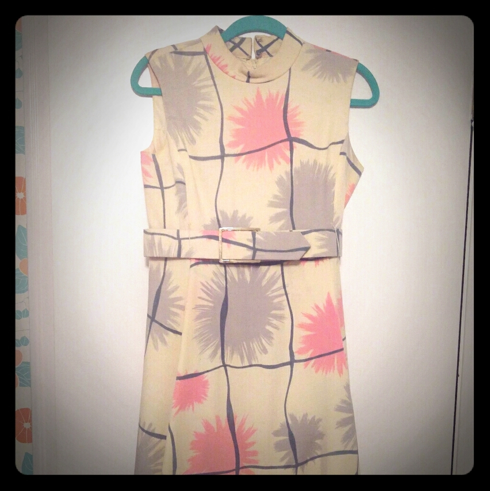 Vintage 1960s mod a line dress